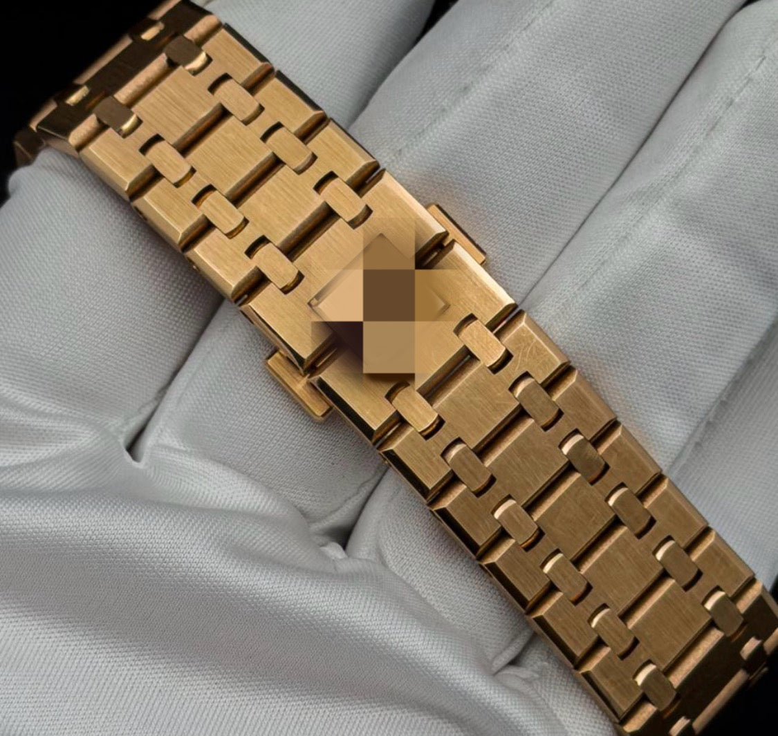Aidemars Puguet Royale Öak Gold White Dial Watch