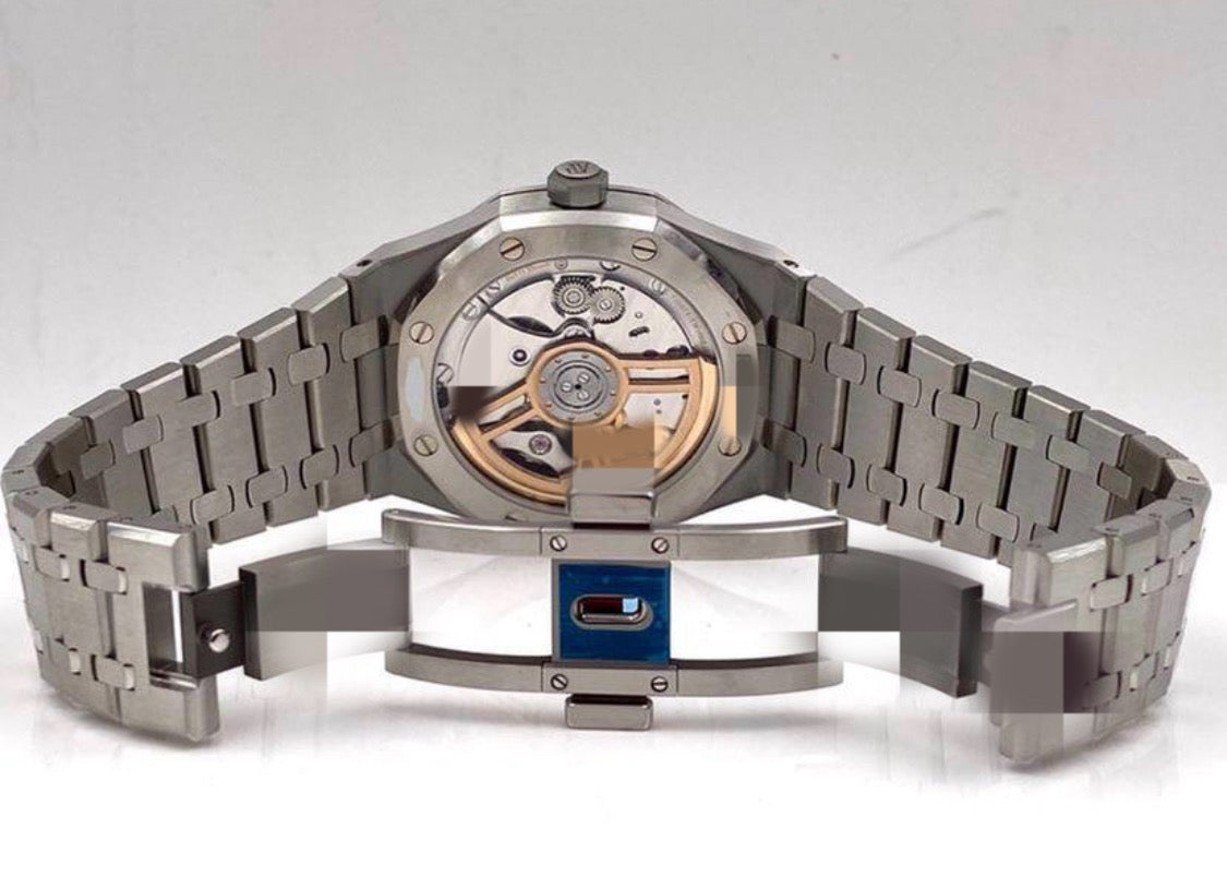 Aidemars Puguet Royale Öak Silver White Dial Watch