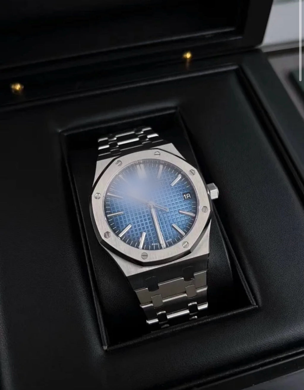 Aidemars Puguet Royal Oak Silver Blue Dial Watch